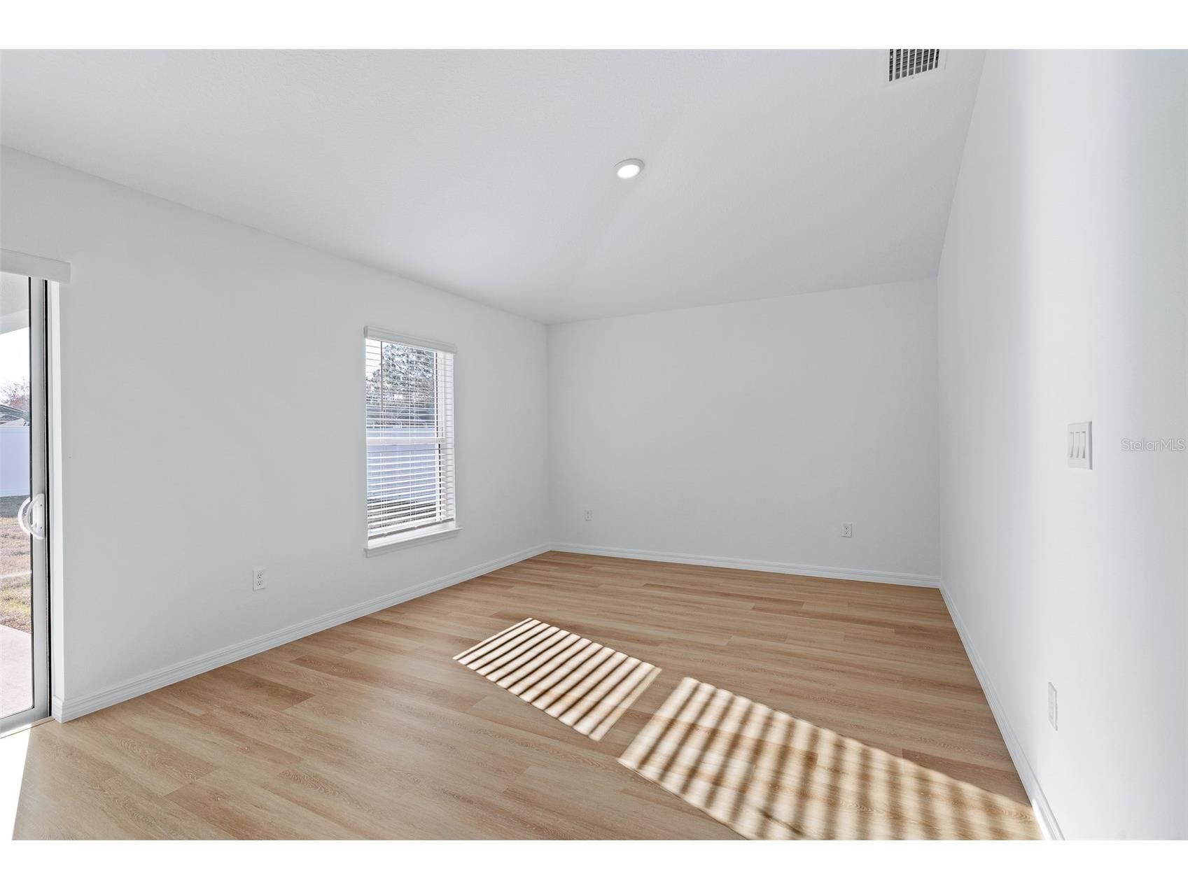 8 Bird Tree Place Palm Coast FL 32137 TB8468662 image2