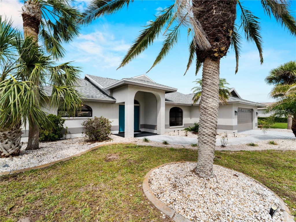 8 Bunker Lane Rotonda West FL 33947 N6137170 image1