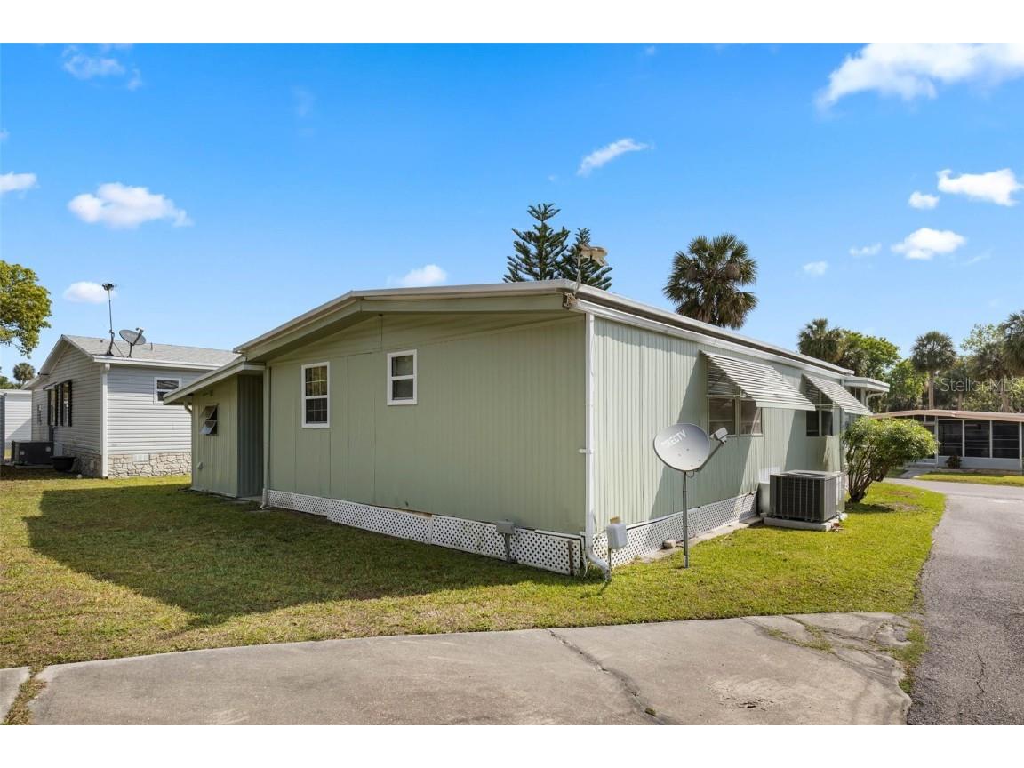 8 Cocos Plumosa Drive #A Eustis FL 32726 - Trout Lake O6366279 image35