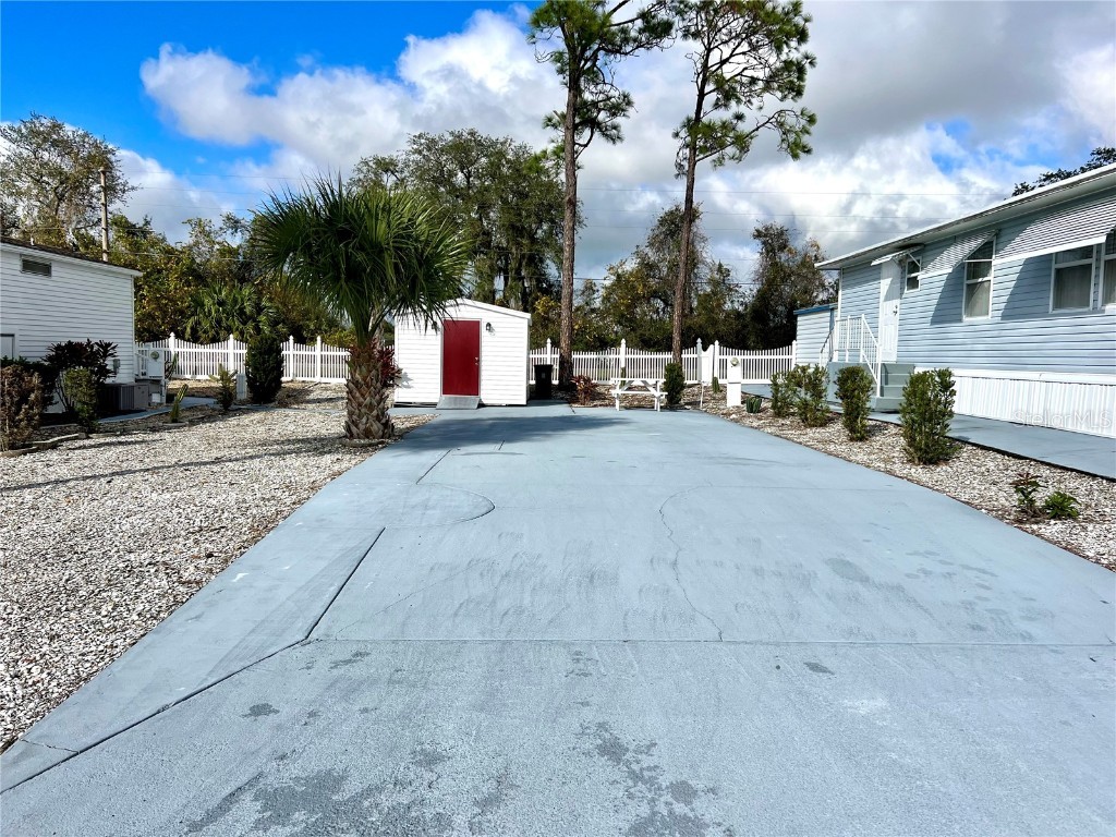 8 Fairview Drive N Haines City FL 33844 P4929647 image1