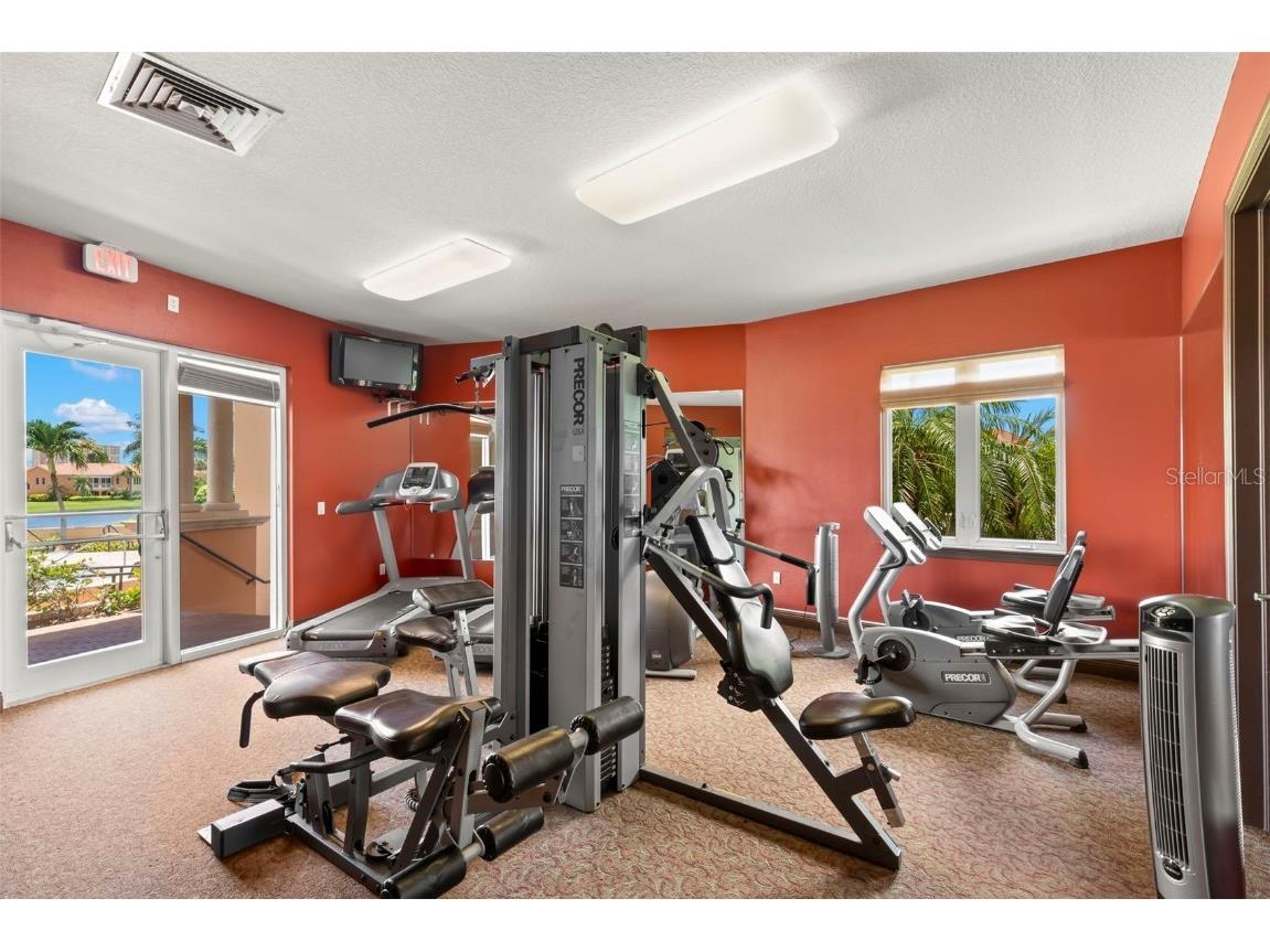 8 Franklin Court S #53D Saint Petersburg FL 33711 TB8443824 image44