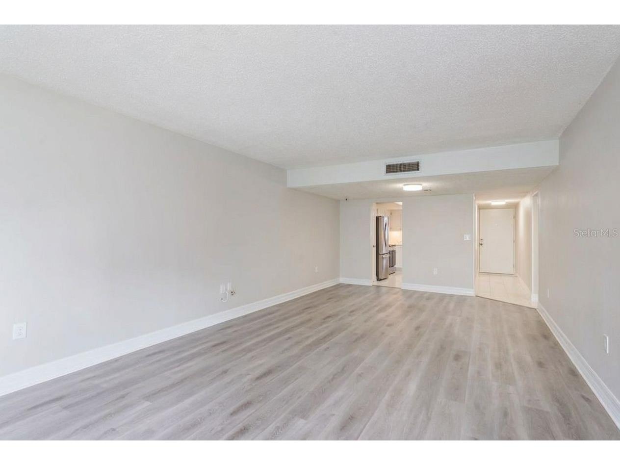 8 Glencoe Place #104 Dunedin FL 34698 TB8485361 image19