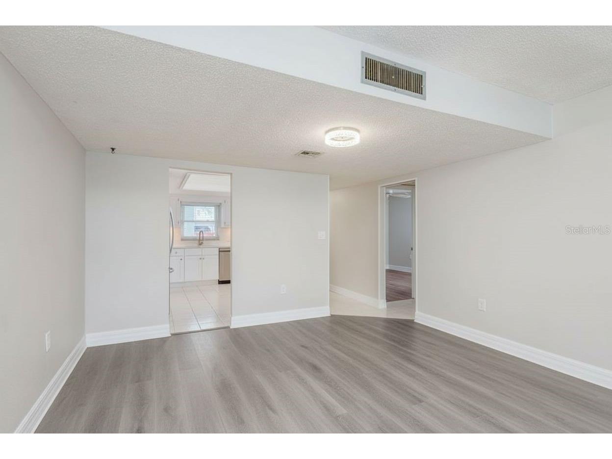 8 Glencoe Place #104 Dunedin FL 34698 TB8485361 image20