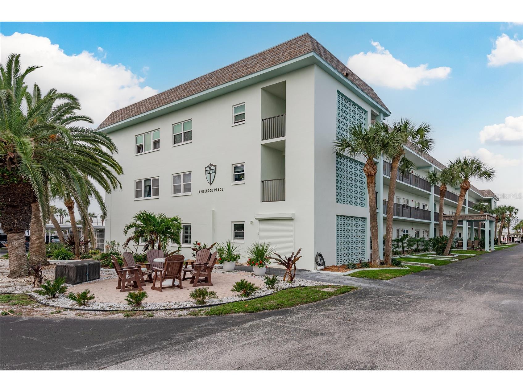 8 Glencoe Place #104 Dunedin FL 34698 TB8519541 image1
