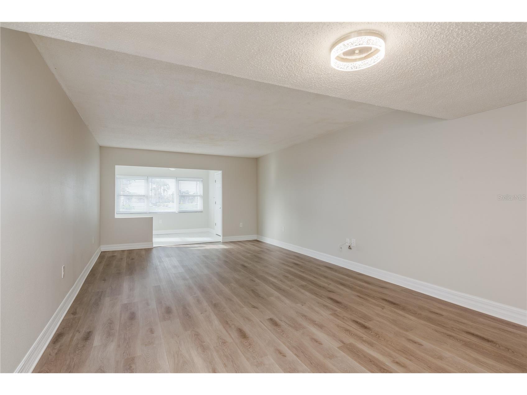 8 Glencoe Place #104 Dunedin FL 34698 TB8519541 image6