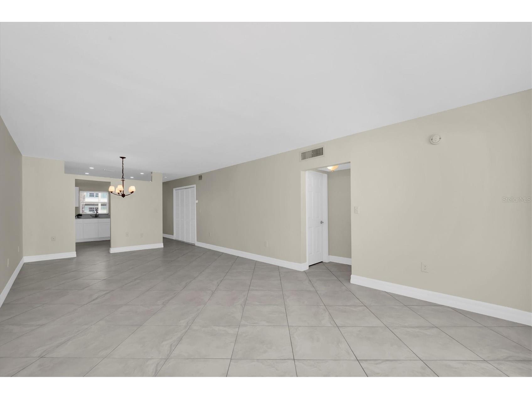 8 Glencoe Place #105 Dunedin FL 34698 W7883444 image20