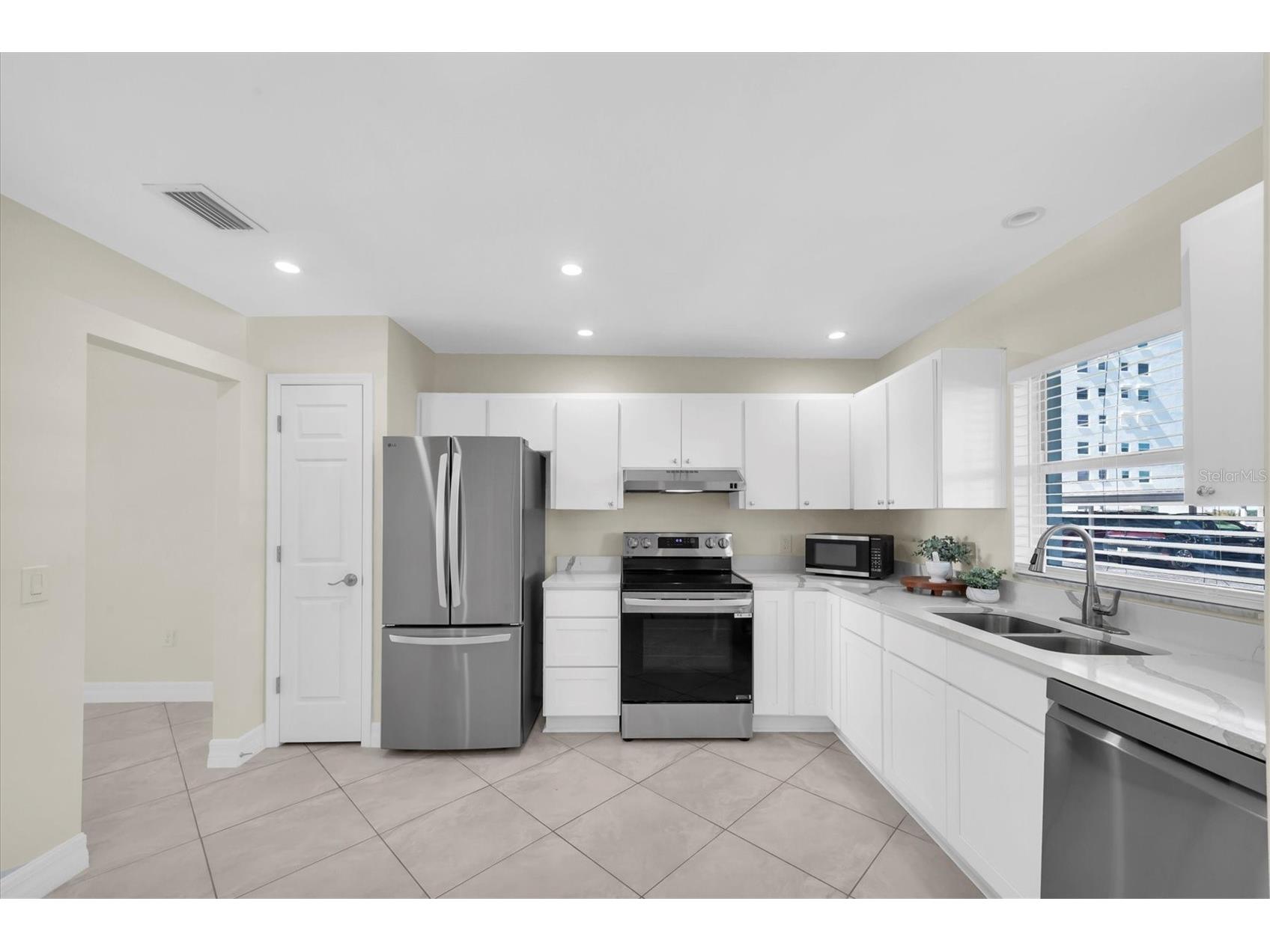 8 Glencoe Place #105 Dunedin FL 34698 W7883444 image7