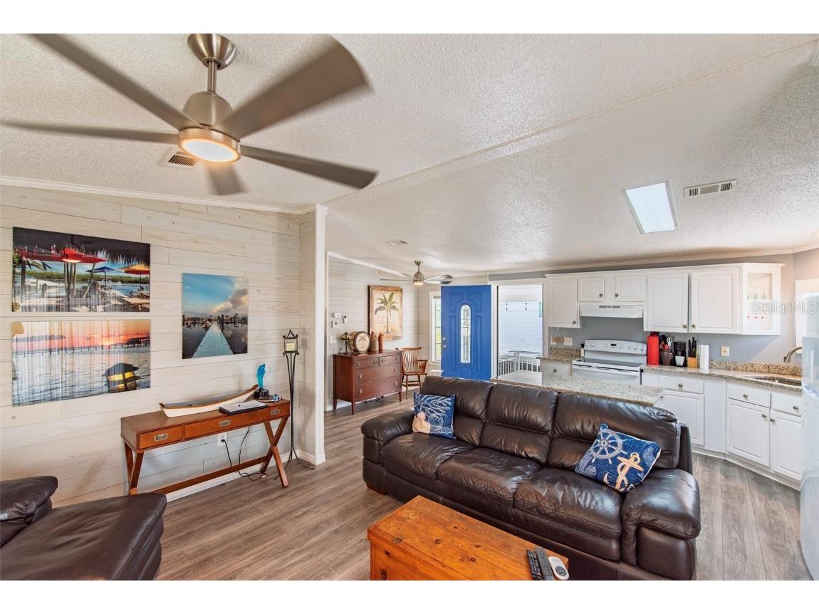 8 Holland Drive Punta Gorda FL 33950 C7519178 image4