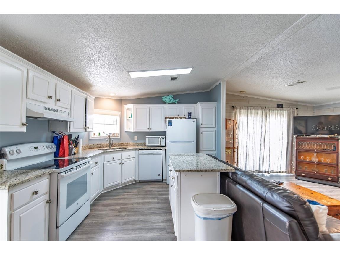 8 Holland Drive Punta Gorda FL 33950 C7519178 image6