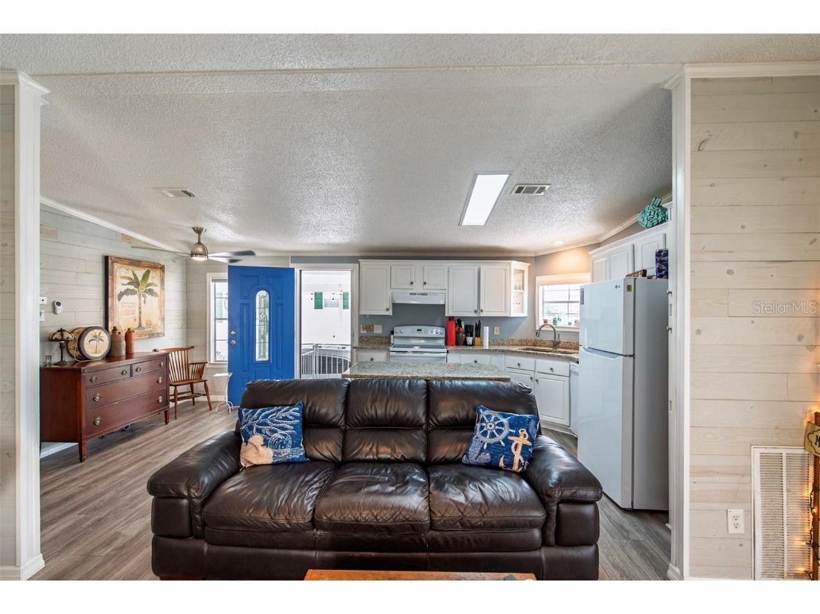 8 Holland Drive Punta Gorda FL 33950 C7519178 image7