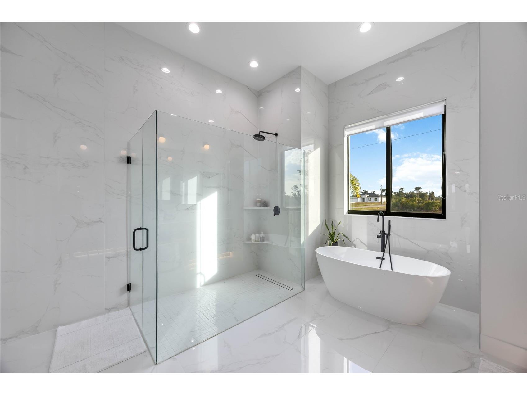 8 Idle Court Placida FL 33946 A4675585 image25