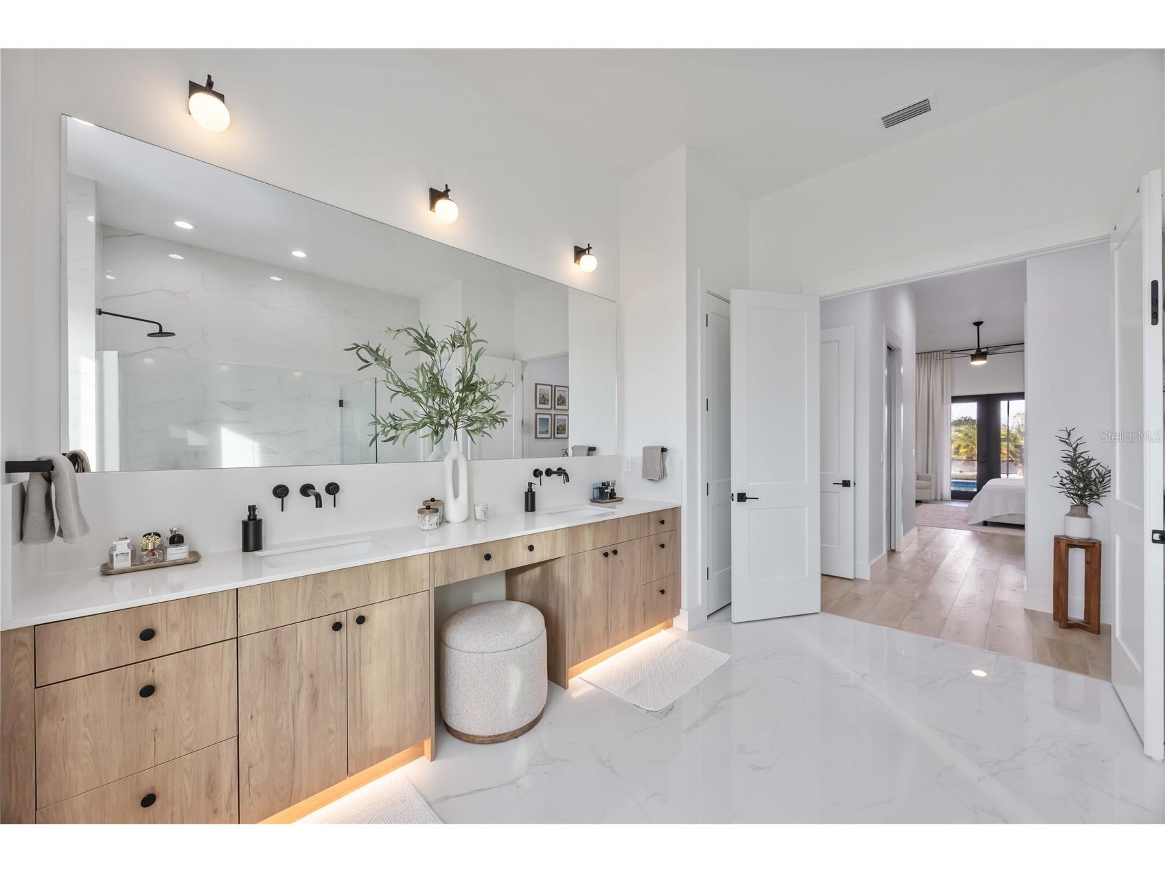 8 Idle Court Placida FL 33946 A4675585 image26