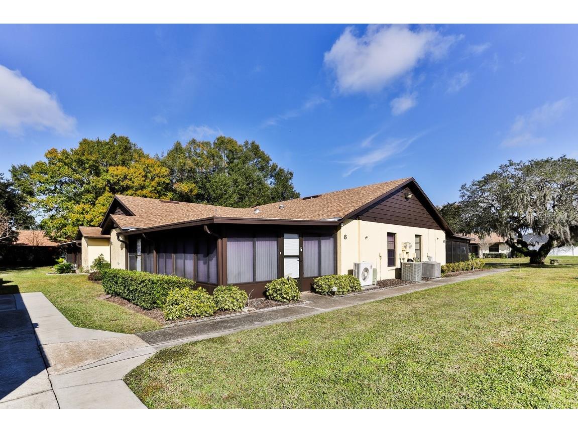 8 Kendra Court Winter Haven FL 33880 L4941626 image1