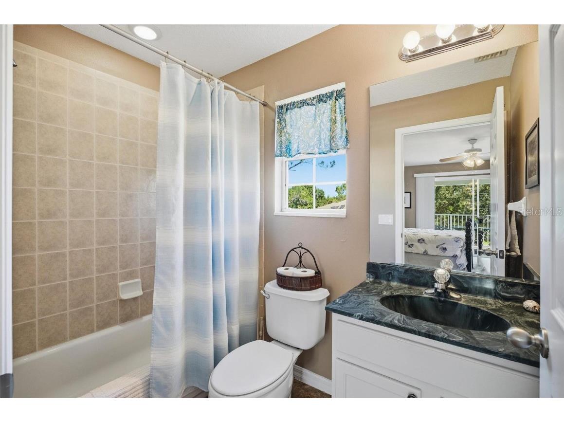 8 Lewis Shire Palm Coast FL 32137 FC313448 image100