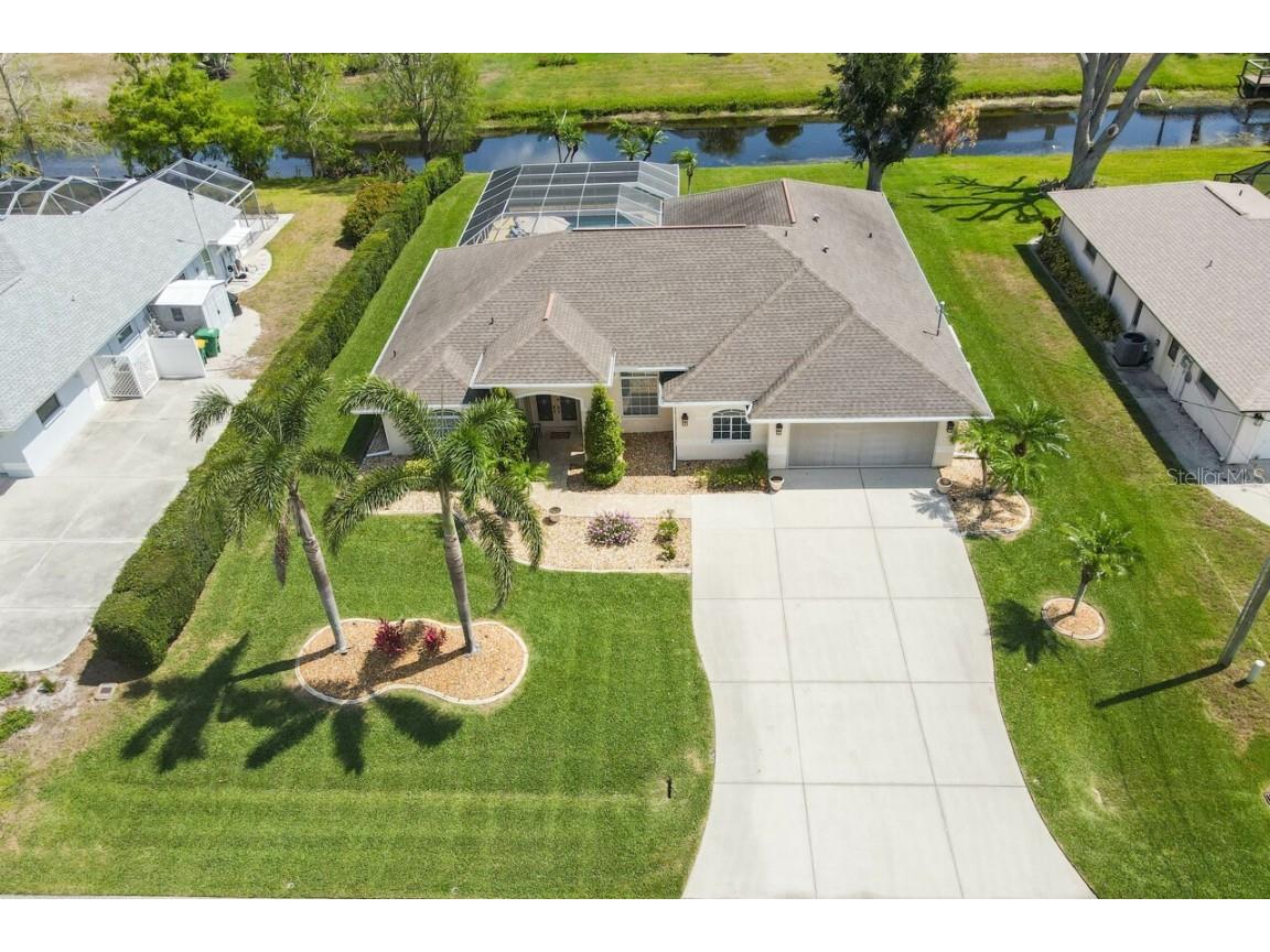 8 Mariner Lane Rotonda West FL 33947 - PINEHURST CREEK D6130231 image1