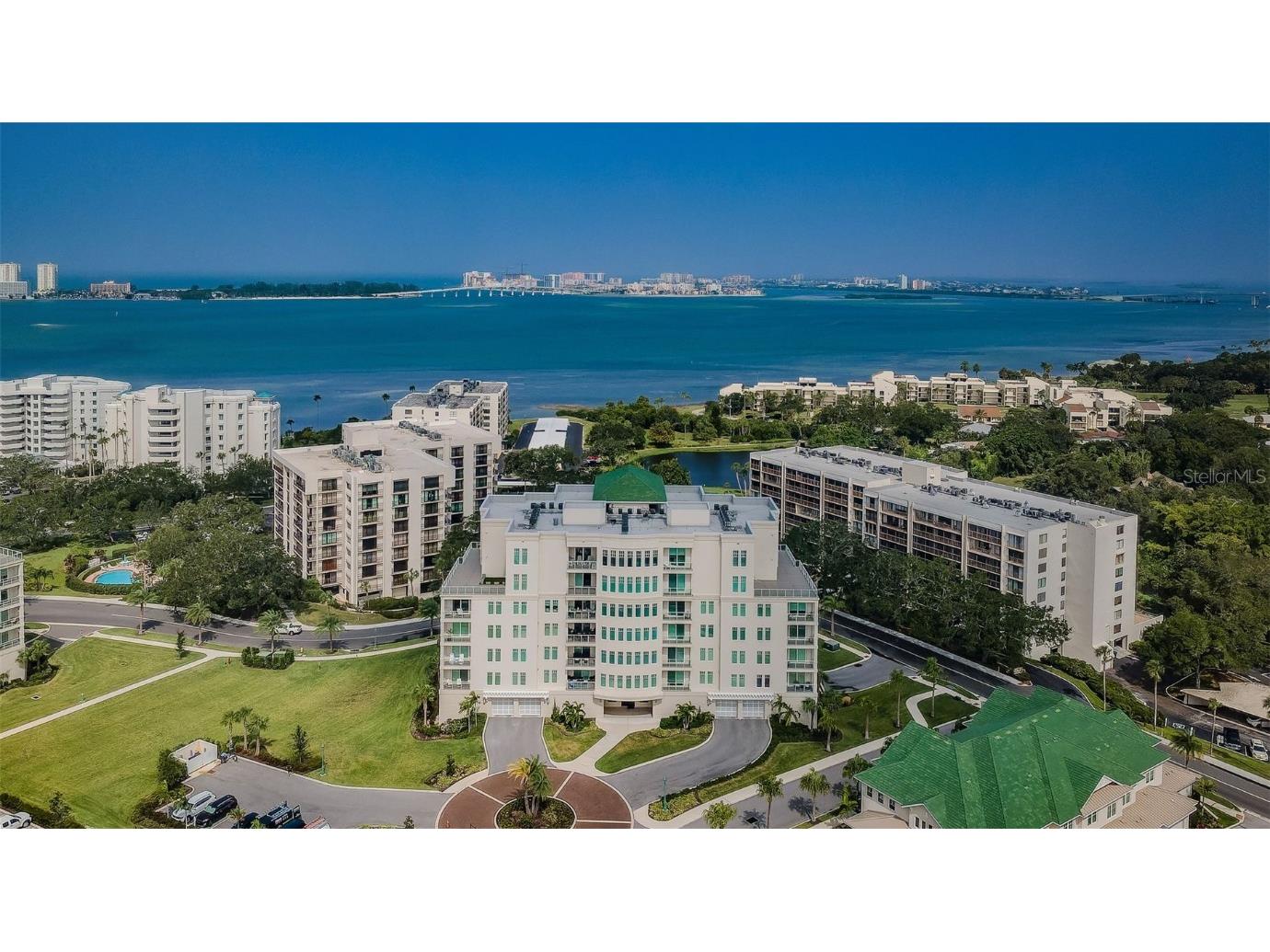 8 Palm Terrace #305 Belleair FL 33756 U8218055 image1