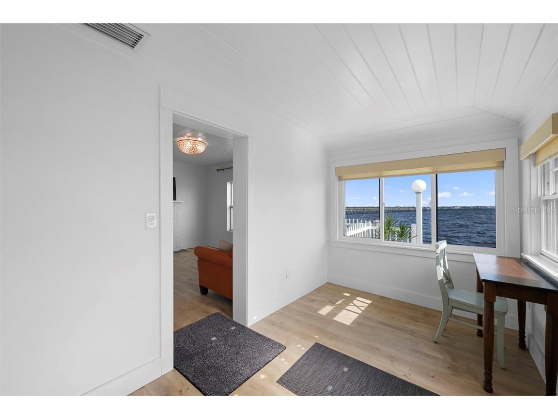 8 Parkview Street Bradenton FL 34208 - MANATEE RIVER C7515860 image5