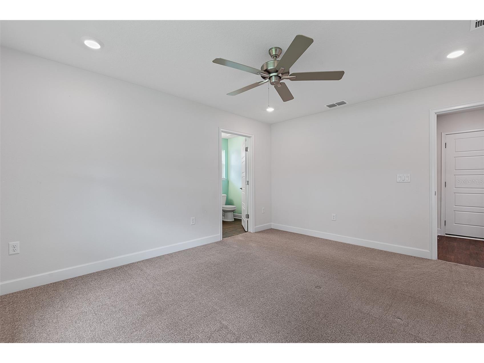8 Persimmon Drive Palm Coast FL 32164 FC318919 image27