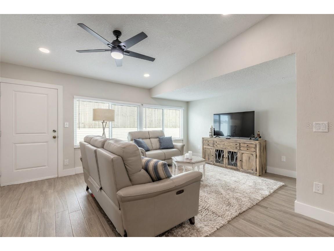 8 Robben Terrace Daytona Beach FL 32118 NS1086274 image10