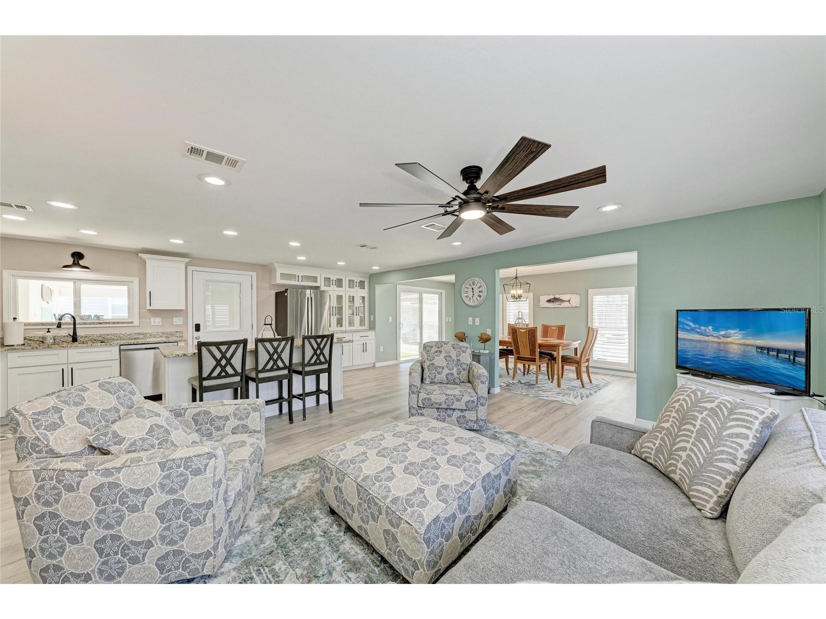 8 S Buena Vista Avenue Englewood FL 34223 A4692083 image26