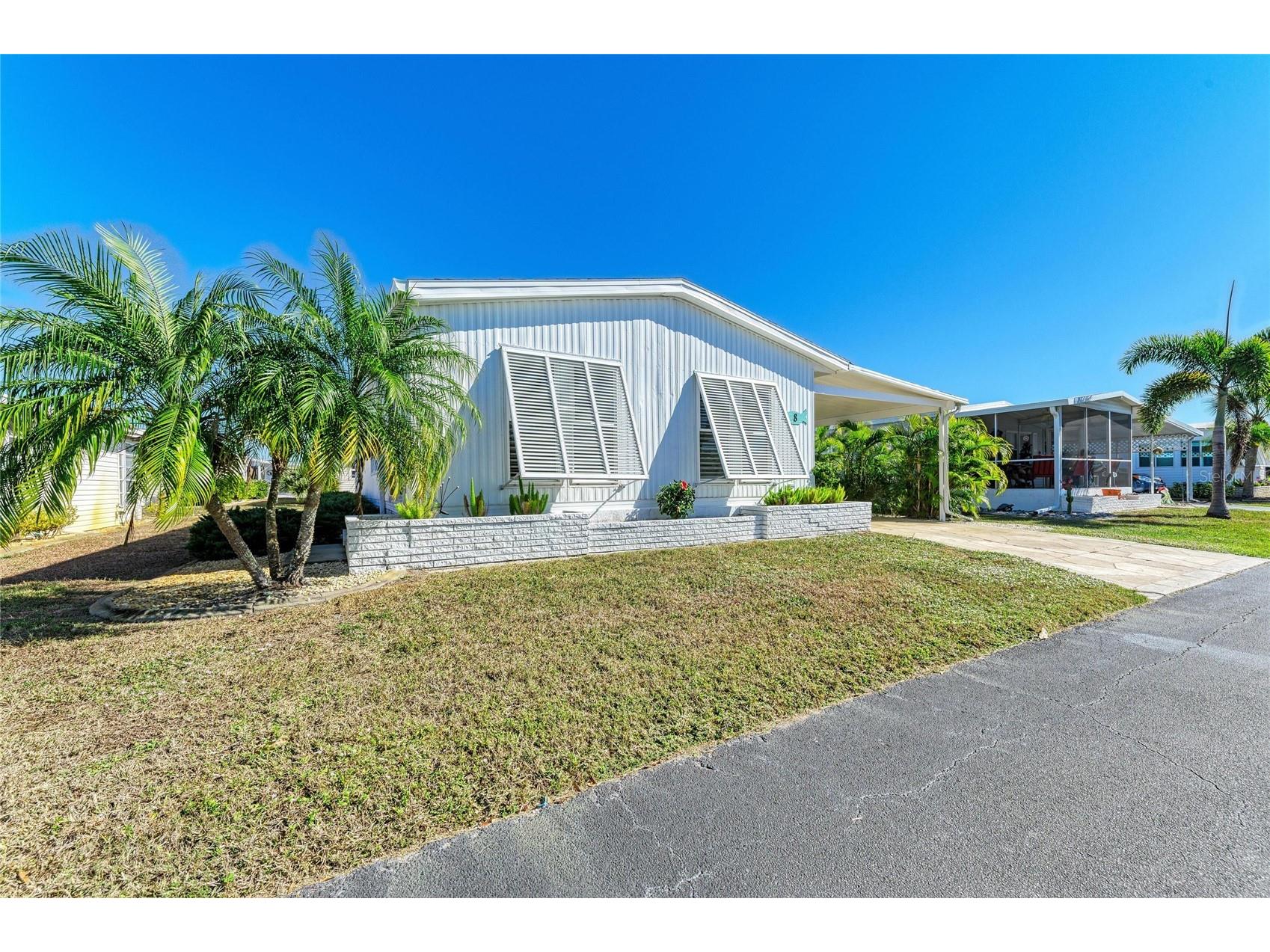 8 S Buena Vista Avenue Englewood FL 34223 A4692083 image4