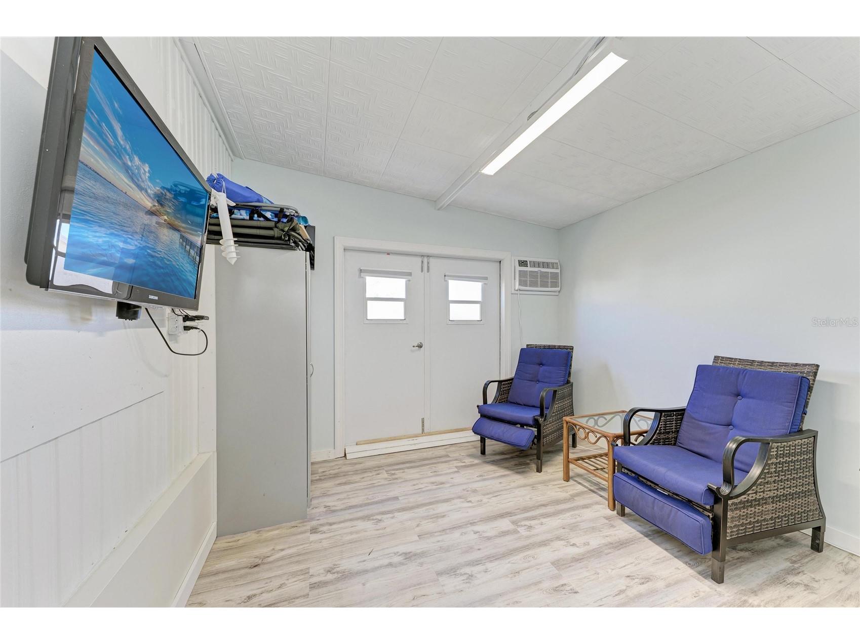 8 S Buena Vista Avenue Englewood FL 34223 A4692083 image41