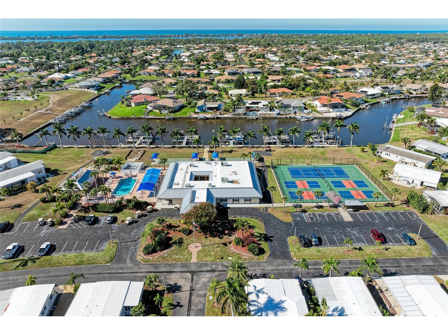 8 S Buena Vista Avenue Englewood FL 34223 A4692083 image48