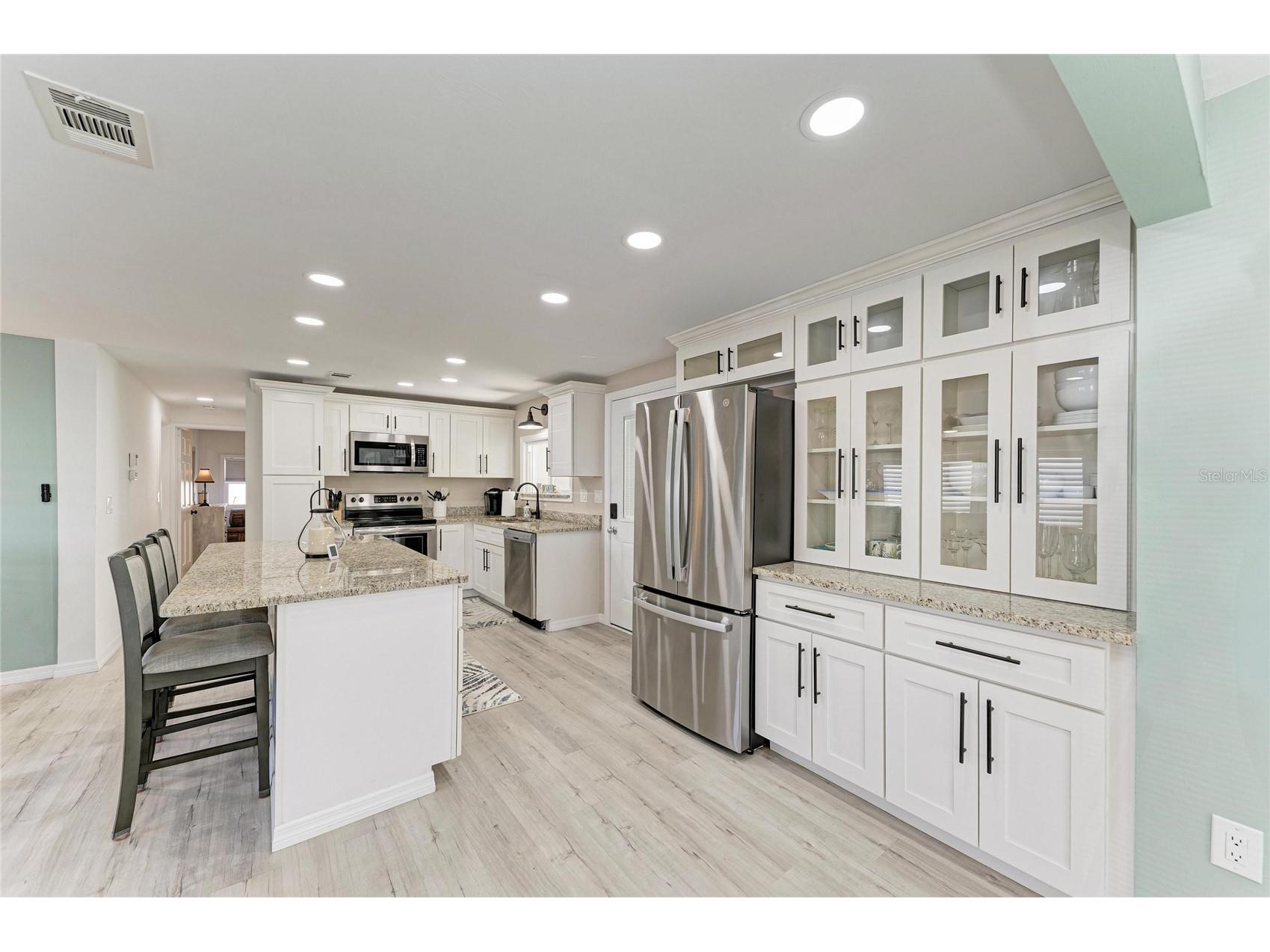 8 S Buena Vista Avenue Englewood FL 34223 A4692083 image8