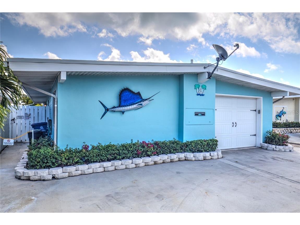 8 Sadowski Causeway Key Colony Beach FL 33051 N6139112 image1