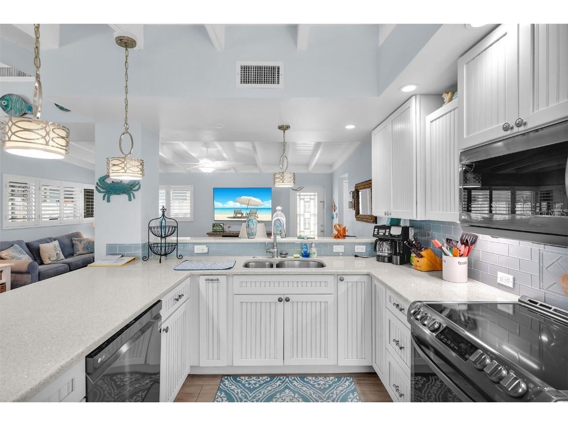 8 Sadowski Causeway Key Colony Beach FL 33051 N6139112 image11