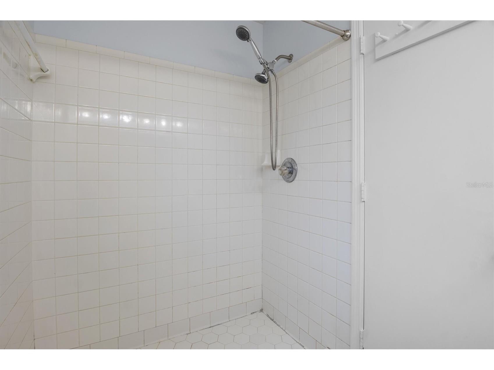 8 Saint Kitts Circle Winter Haven FL 33884 P4938707 image14