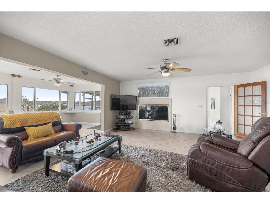 8 SE Ocale Way Summerfield FL 34491 OM697312 image3