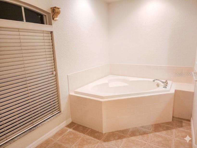 8 The Village Boulevard Winter Haven FL 33880 - Spirit Lake O6404562 image17