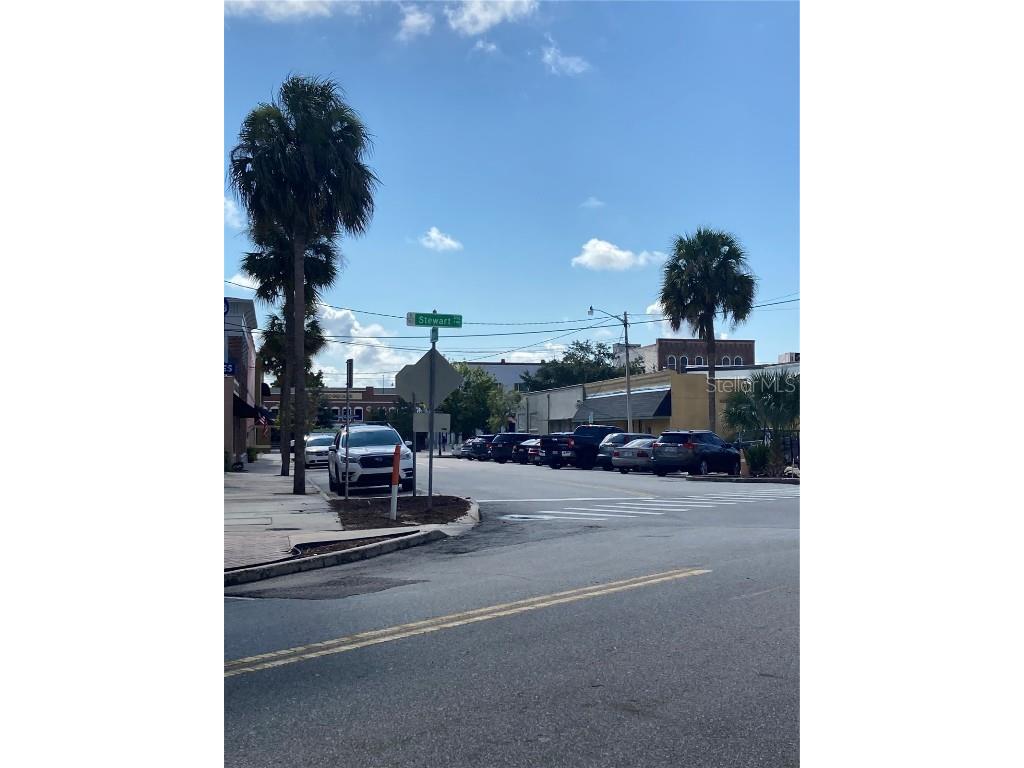 8 W Darlington Avenue Kissimmee FL 34741 S5090315 image1