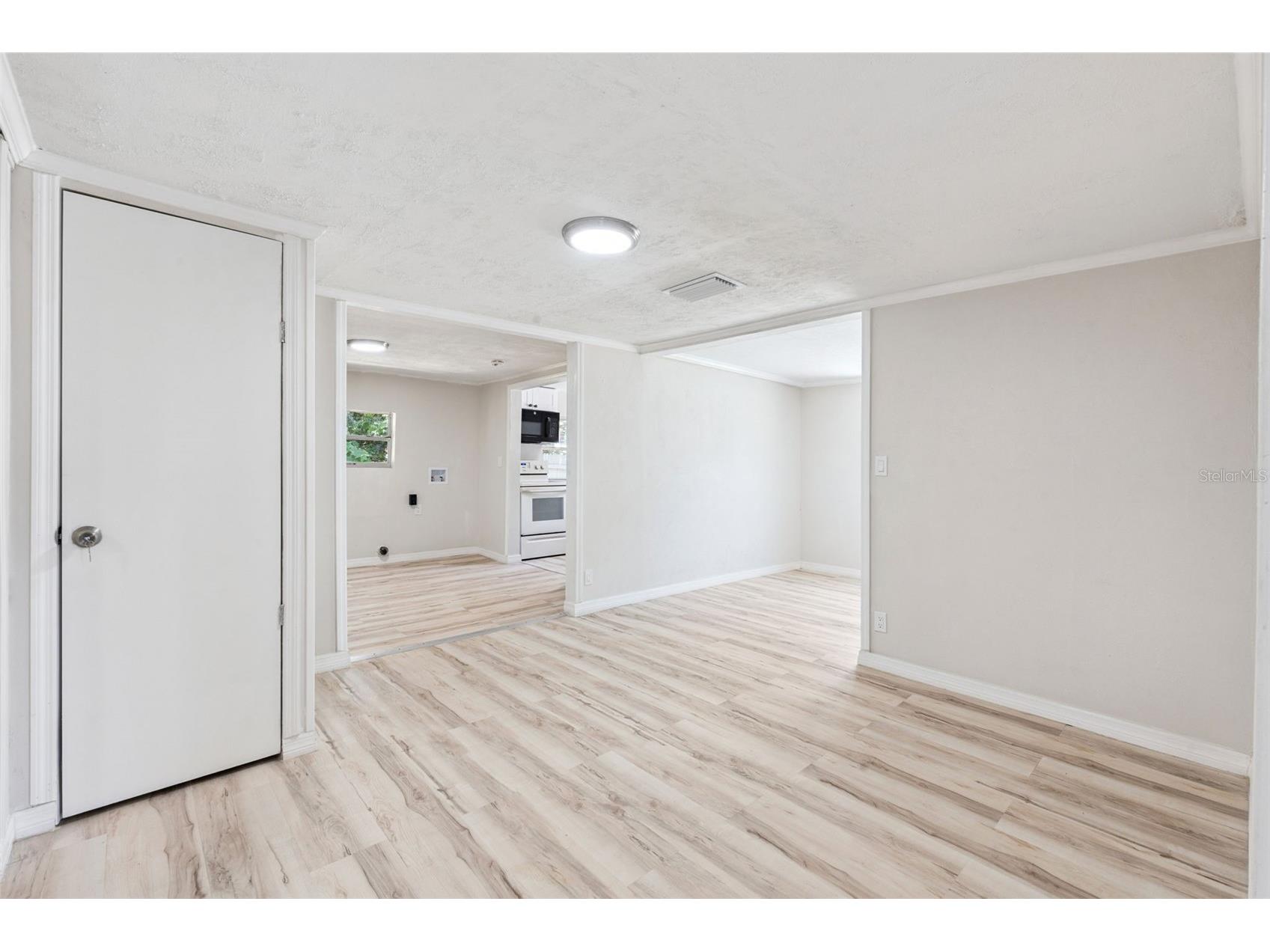 8 W Ella J Gilmore Street Apopka FL 32703 O6401762 image12