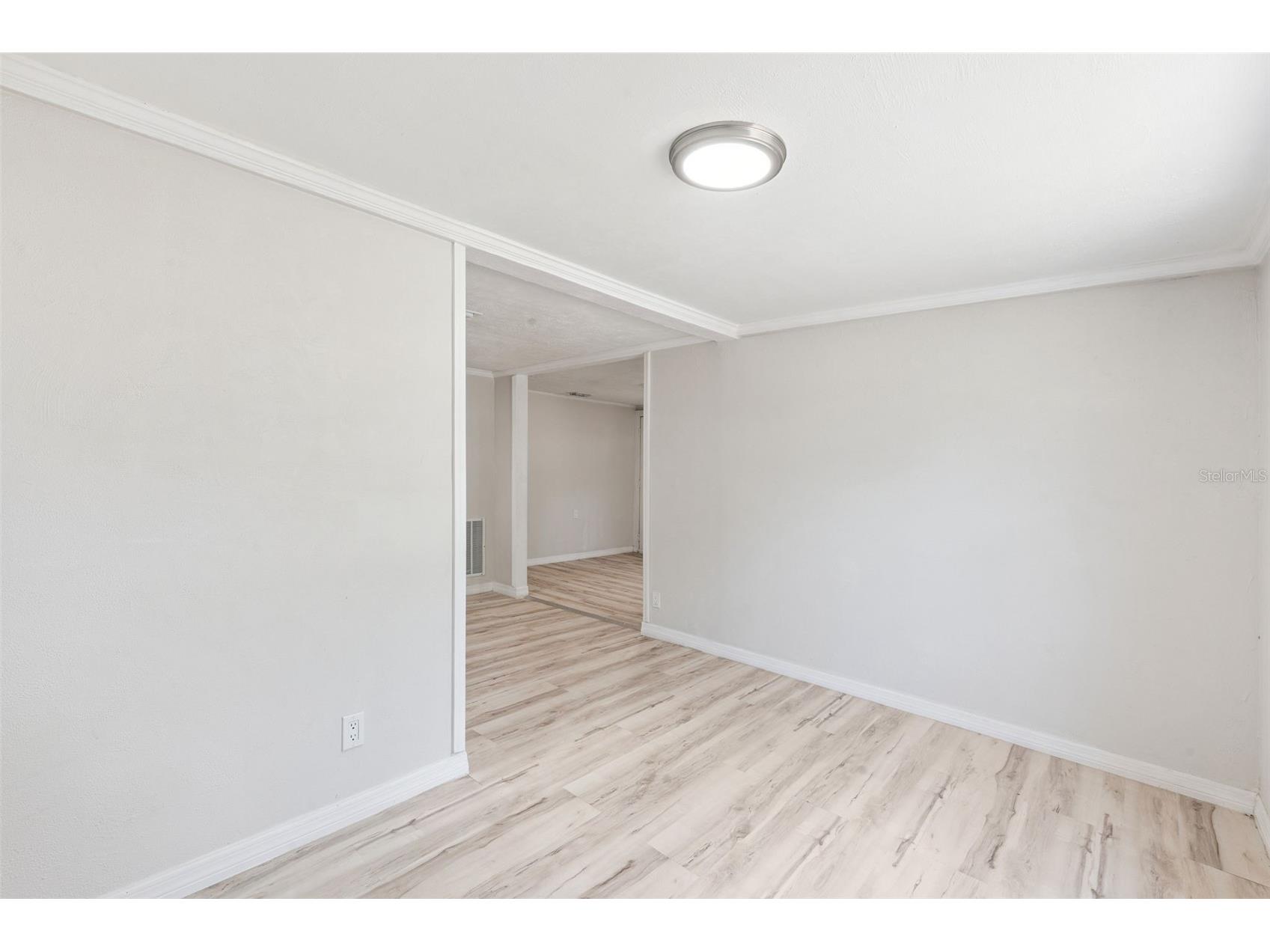 8 W Ella J Gilmore Street Apopka FL 32703 O6401762 image5