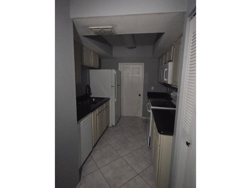 8 W Marbrisa Way Kissimmee FL 34743 S5136053 image3