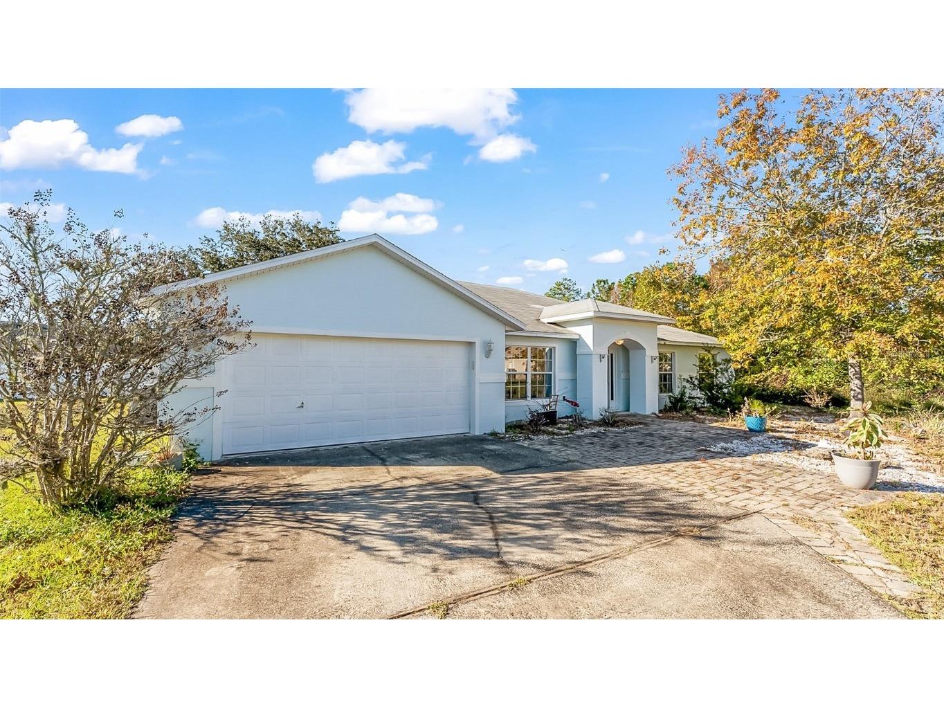8 White Hurst Lane Palm Coast FL 32164 V4946313 image1