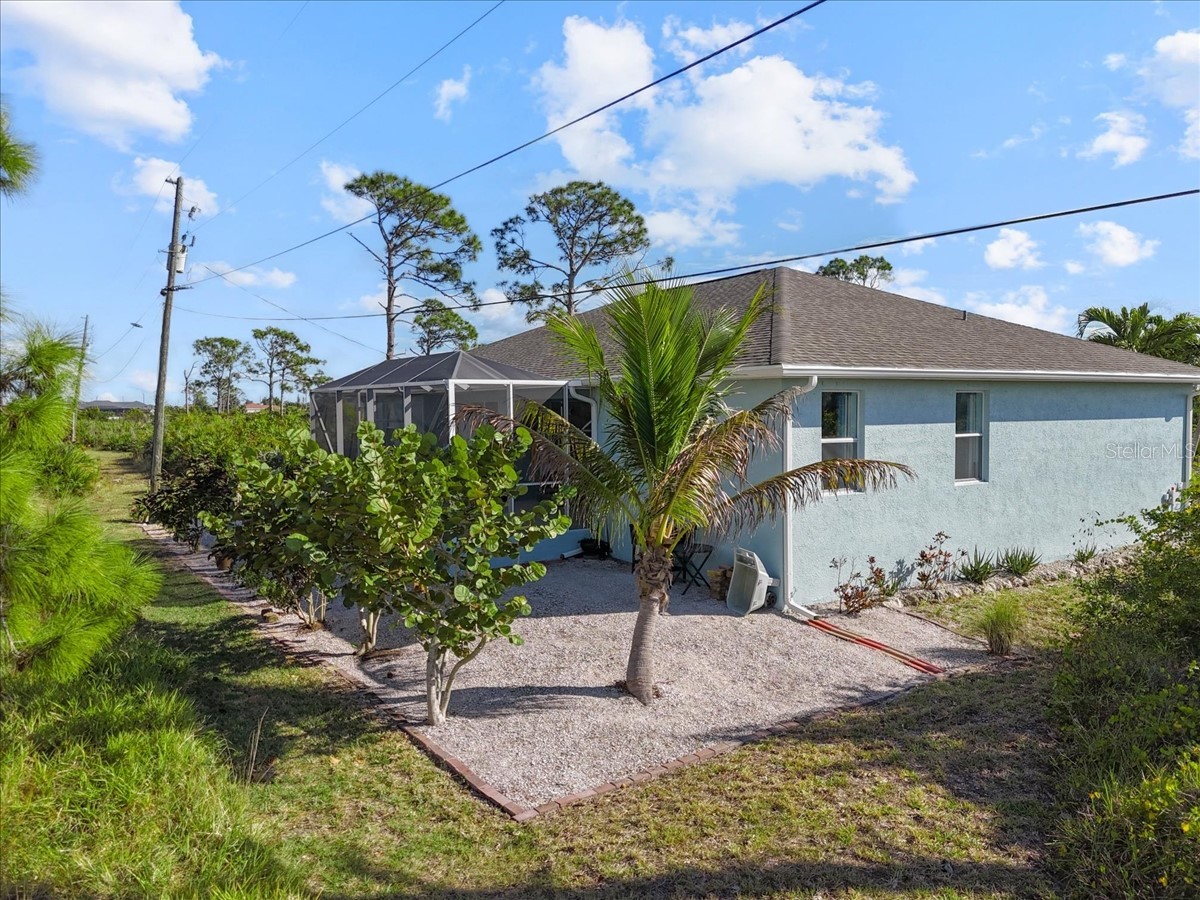 8 and 10 Abaft Place Placida FL 33946 A4676811 image32