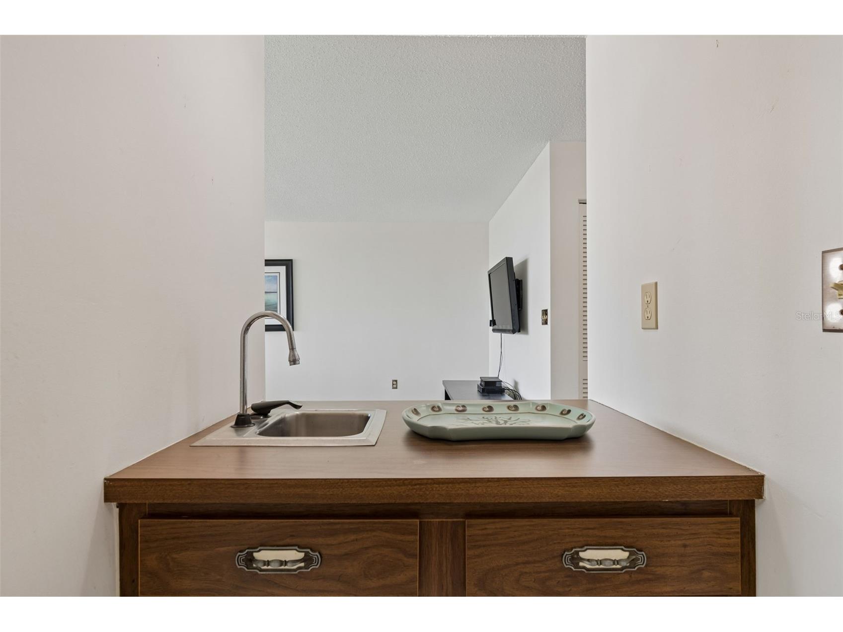 80 Rogers Street #6C Clearwater FL 33756 - INTRACOASTAL WATERWAY TB8502907 image24