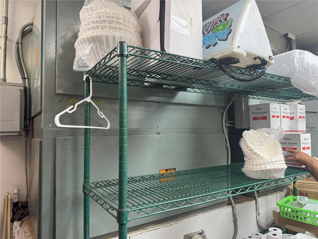 80 W Live Oak Street Tarpon Springs FL 34689 TB8390158 image19