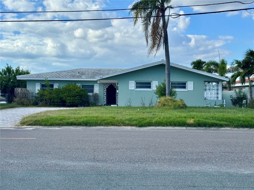 800 115th Avenue Treasure Island FL 33706 - BOCA CIEGA BAY TB8439126 image1