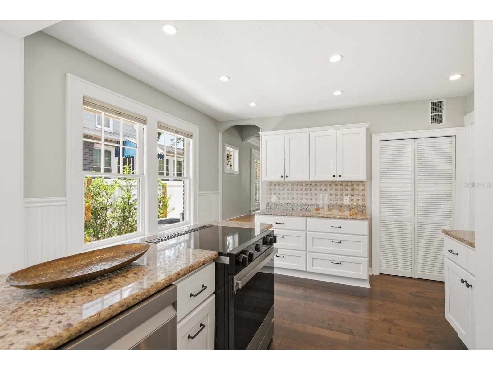 800 18th Avenue N Saint Petersburg FL 33704 TB8481065 image29