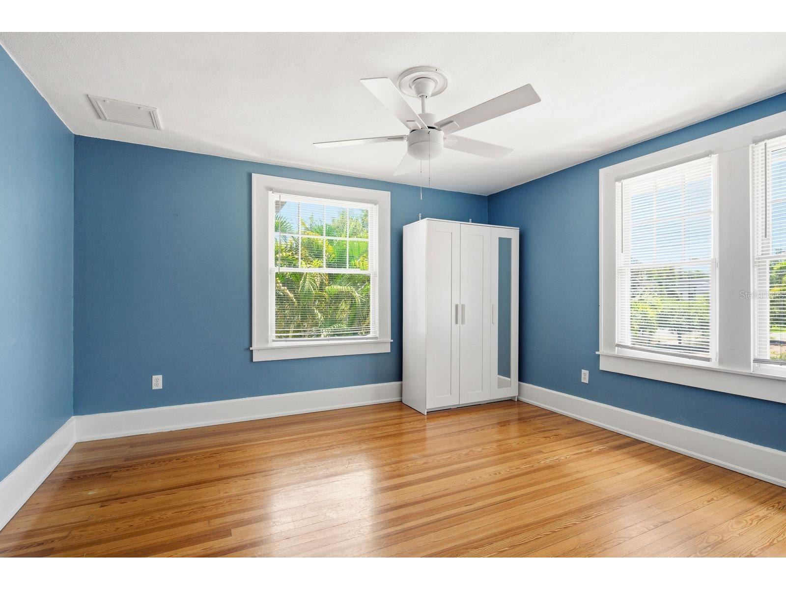 800 18th Avenue N Saint Petersburg FL 33704 TB8481065 image44