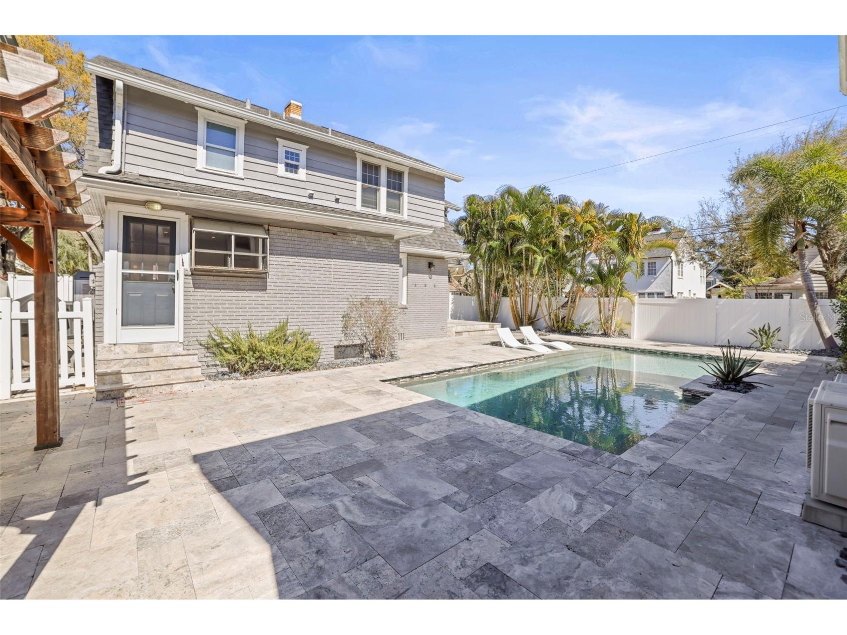 800 18th Avenue N Saint Petersburg FL 33704 TB8481065 image48