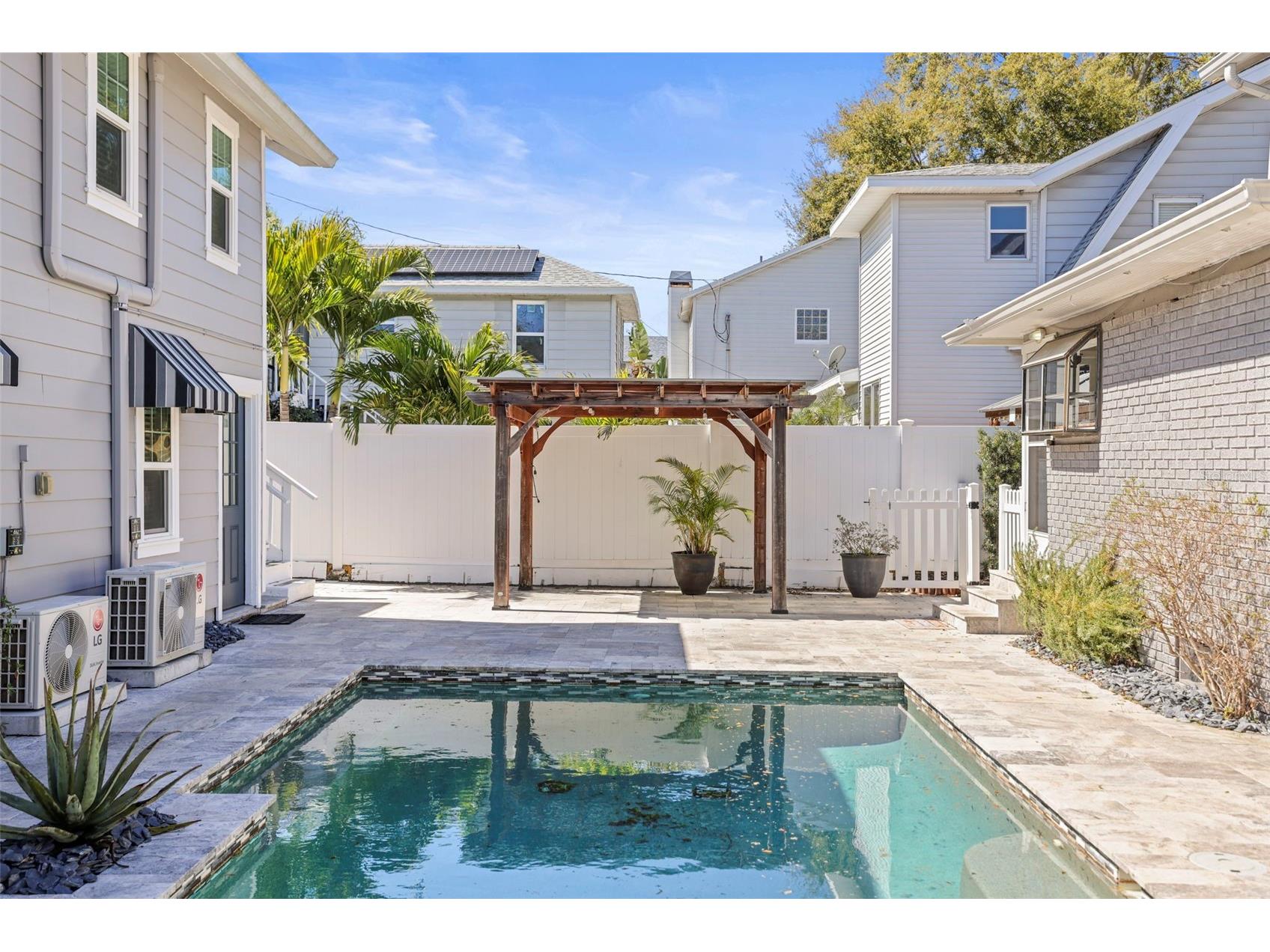 800 18th Avenue N Saint Petersburg FL 33704 TB8481065 image52