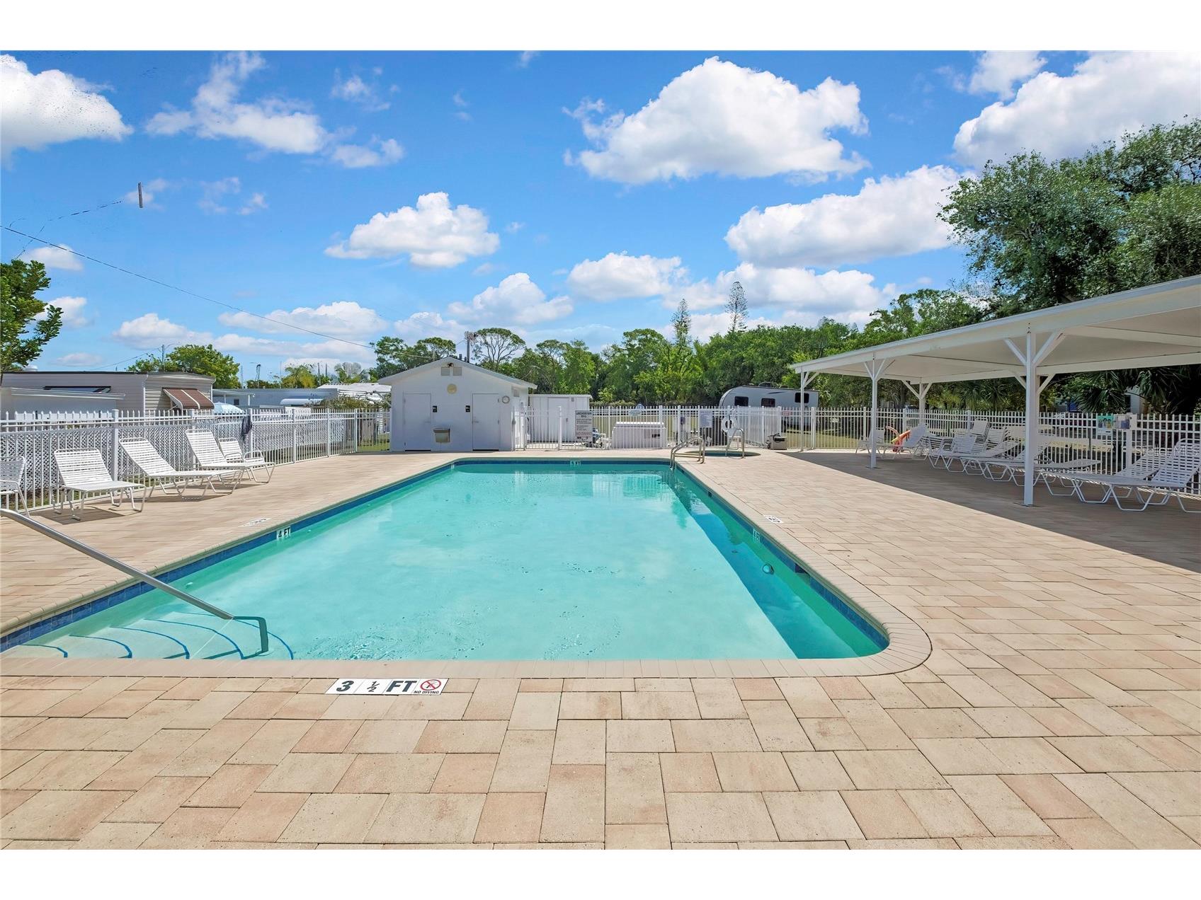 800 32nd Avenue S #606 Saint Petersburg FL 33705 TB8505505 image19