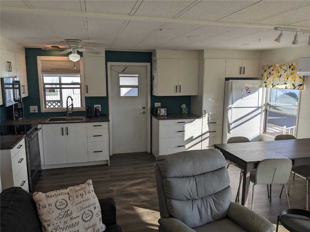 800 32nd Avenue S #612 Saint Petersburg FL 33705 TB8451372 image6