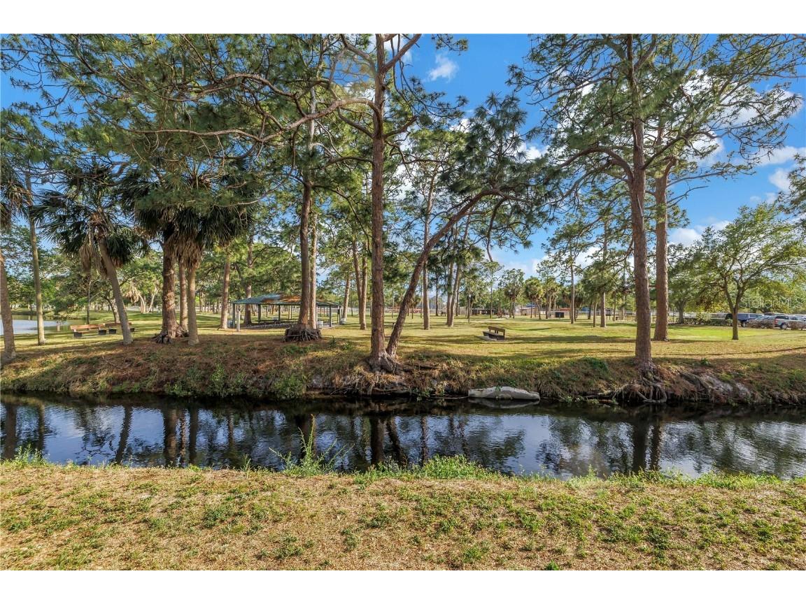 800 71st Avenue N #10 Saint Petersburg FL 33702 TB8409483 image28