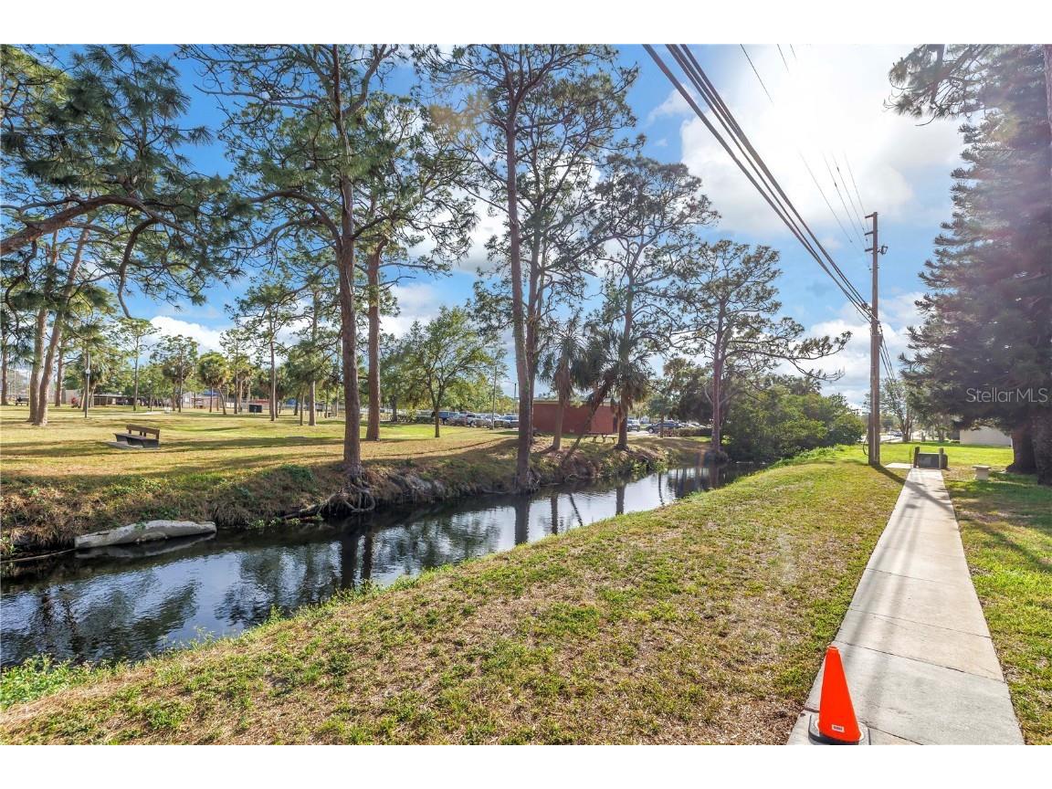 800 71st Avenue N #10 Saint Petersburg FL 33702 TB8409483 image29